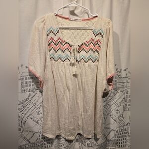 EUC Women's Maurices Off White Bohemian Top Size 3